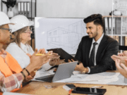 Construtora abre vagas para Ajudante Prático, Ajudante de Obras e Pedreiro em Vila Velha e Serra