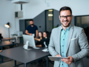 Empresa do segmento de moda praia e fitness abre vaga para Gerente de Loja (02 Vagas)