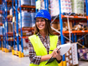 Oportunidade Logística na Kurumá Veículos: Salário R$ 2.367,00 + Benefícios na Serra