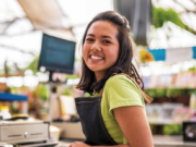 Rhopen Consultoria abre vaga Operadora de Caixa