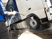 Zucoloto Contrata Lavador de Caminhão (Masculino)