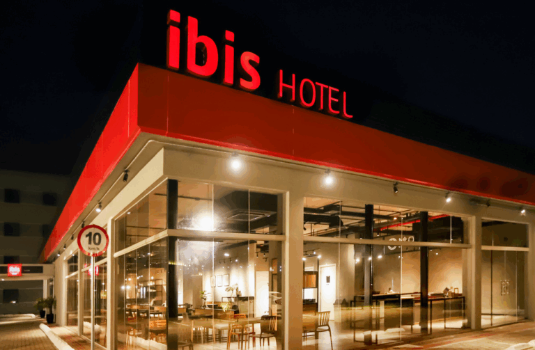 Hotel Ibis Vitória Praia do Canto contrata Anfitrião de Hospedagem com benefícios CLT