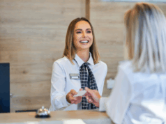 Grupo Autoglass abre vaga home office para Recepcionista Administrativo com benefícios completos