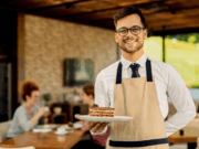 Quiosque Encontro da Praia abre vaga para Cumim em Vila Velha