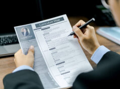 Como fazer currículo para quem nunca trabalhou em 2026: guia completo passo a passo