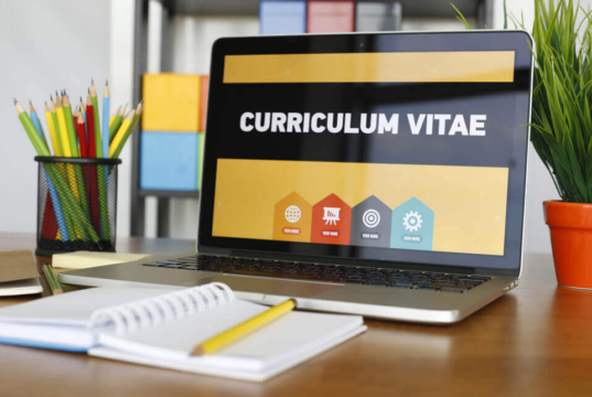 Como preparar um currículo forte para disputar vagas concorridas