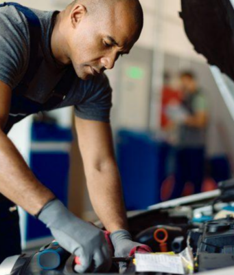 Reloc abre vaga para Ajudante de Mecânico na Serra com salário de R$ 2.500,00