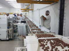 Empresa abre 60 vagas para Auxiliar de Fabricação em Vila Velha com oportunidade para primeiro emprego
